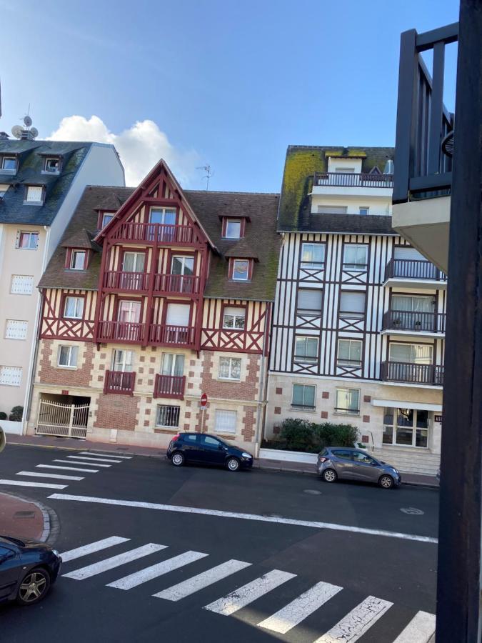 Cosy Deluxe - Deauville Centre Exterior photo
